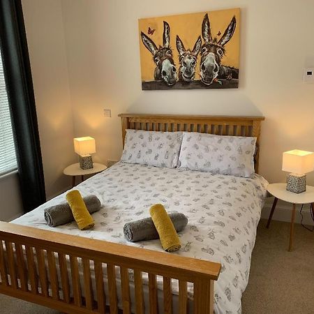 No 7 Quiet, Two Bedroom Ground Floor Flat In Tornagrain Great For Early Airport Departures Or Late Flights Dalcross Buitenkant foto
