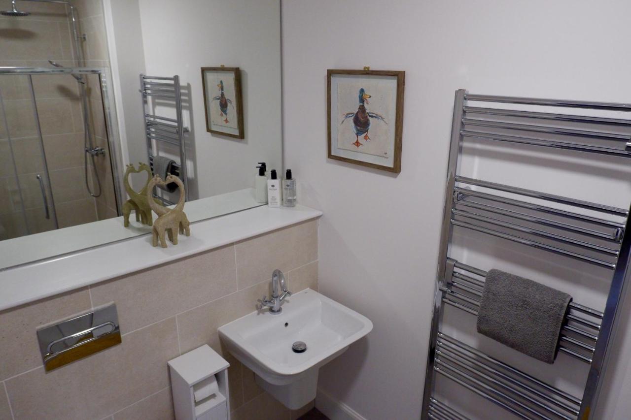 No 7 Quiet, Two Bedroom Ground Floor Flat In Tornagrain Great For Early Airport Departures Or Late Flights Dalcross Buitenkant foto