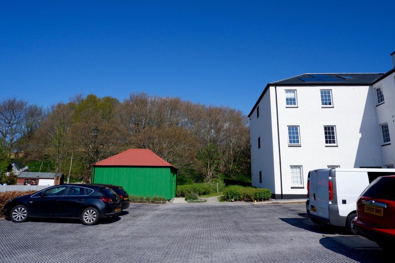 No 7 Quiet, Two Bedroom Ground Floor Flat In Tornagrain Great For Early Airport Departures Or Late Flights Dalcross Buitenkant foto